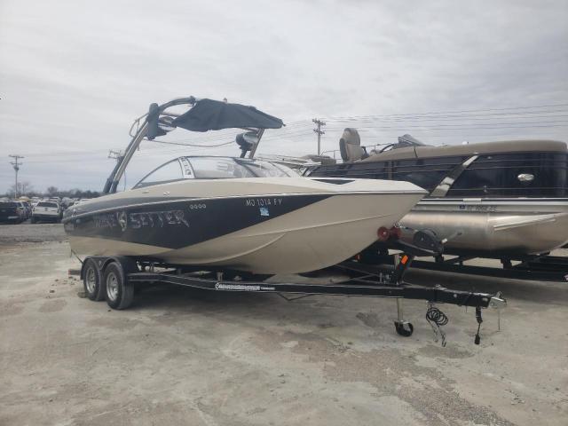  Salvage Malibu Boat