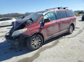  Salvage Toyota Sienna