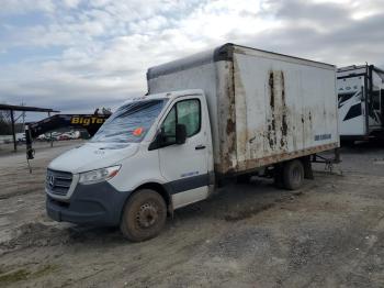  Salvage Mercedes-Benz Sprinter