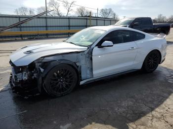  Salvage Ford Mustang