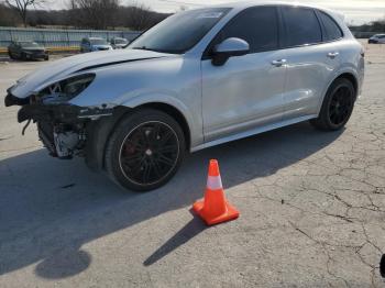  Salvage Porsche Cayenne