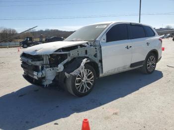  Salvage Mitsubishi Outlander