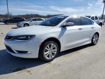  Salvage Chrysler 200