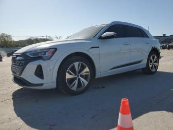  Salvage Audi Q8