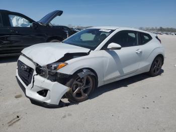  Salvage Hyundai VELOSTER