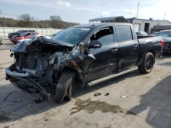  Salvage Nissan Titan