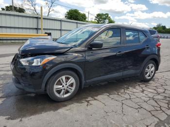  Salvage Nissan Kicks