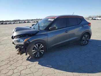  Salvage Nissan Kicks