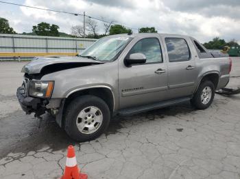  Salvage Chevrolet Avalanche