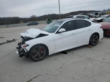  Salvage Alfa Romeo Giulia