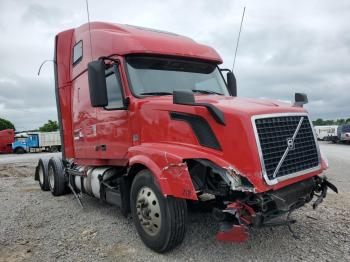  Salvage Volvo Vnl