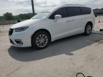  Salvage Chrysler Pacifica