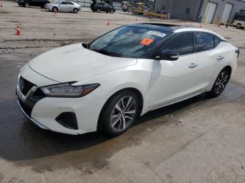  Salvage Nissan Maxima