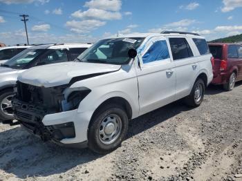  Salvage Ford Expedition