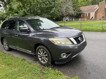  Salvage Nissan Pathfinder