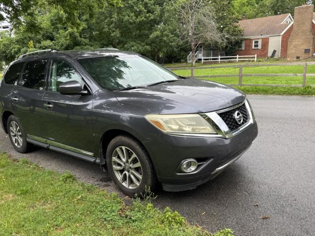  Salvage Nissan Pathfinder