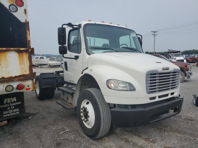  Salvage Freightliner M2 106 Med