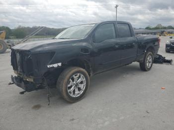  Salvage Nissan Titan