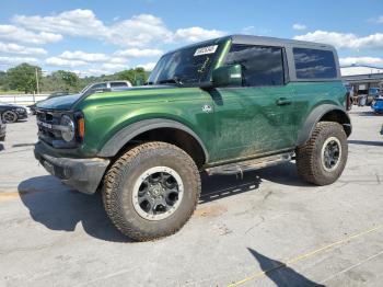  Salvage Ford Bronco