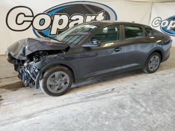  Salvage Kia K4 Lx