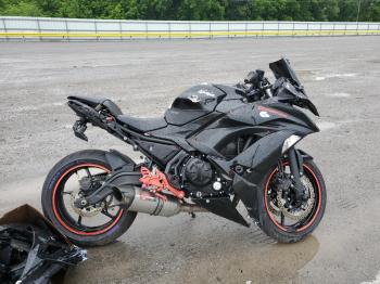 Salvage Kawasaki Ex650 J