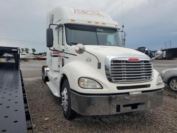  Salvage Freightliner Columbia