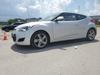  Salvage Hyundai VELOSTER