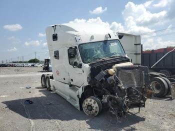  Salvage Volvo Vn