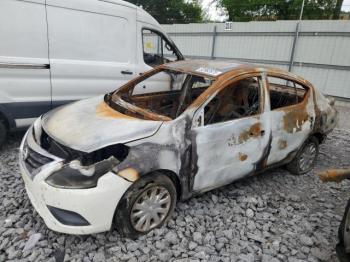  Salvage Nissan Versa