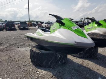  Salvage Yamaha Jetski