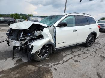  Salvage Nissan Pathfinder