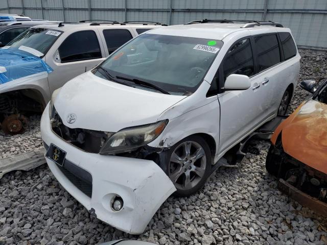  Salvage Toyota Sienna