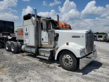 Salvage Kenworth W900