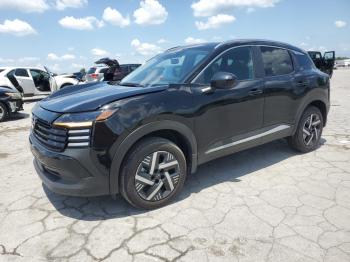  Salvage Nissan Kicks