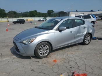  Salvage Toyota Yaris