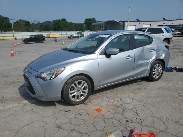  Salvage Toyota Yaris