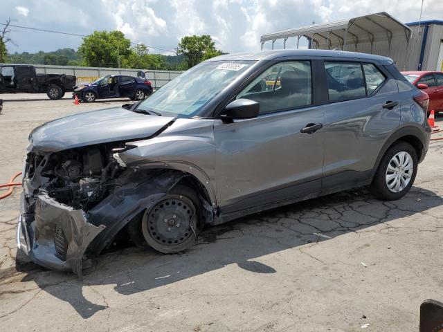  Salvage Nissan Kicks