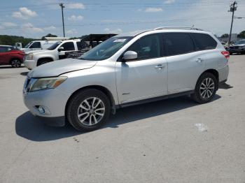  Salvage Nissan Pathfinder