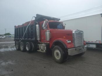  Salvage Freightliner Fld120