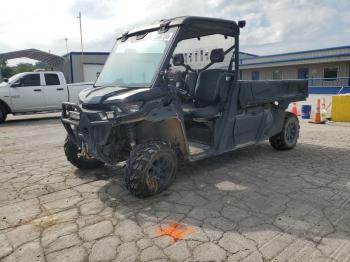  Salvage Can-Am M Defender