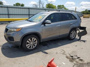  Salvage Kia Sorento