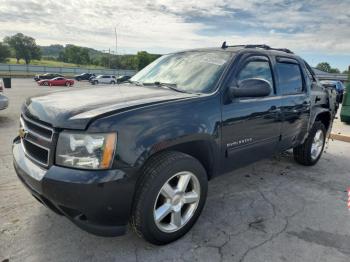  Salvage Chevrolet Avalanche