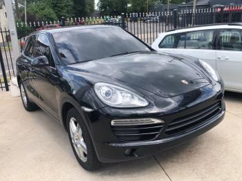  Salvage Porsche Cayenne