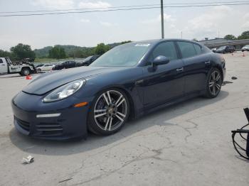 Salvage Porsche Panamera