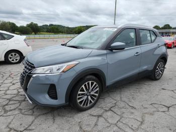  Salvage Nissan Kicks