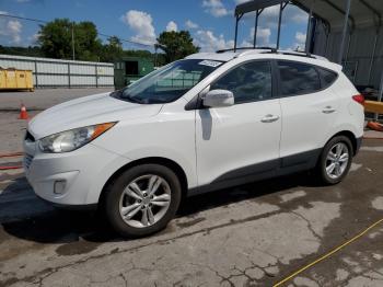  Salvage Hyundai TUCSON