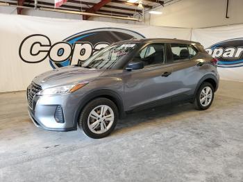  Salvage Nissan Kicks