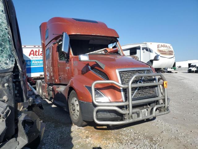  Salvage Volvo Vn
