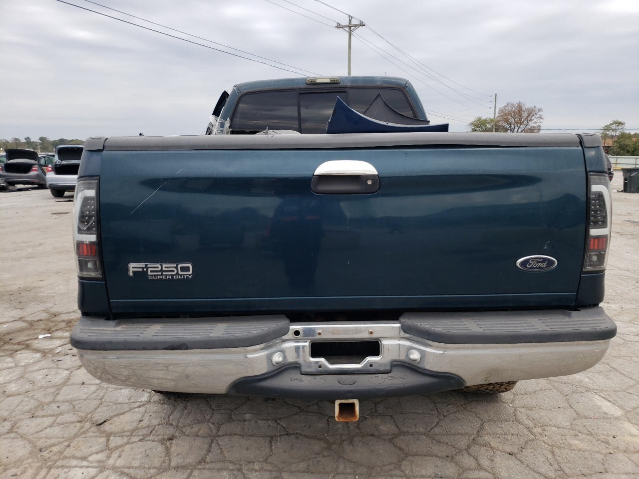 Ford F-250 Super Duty Image 2