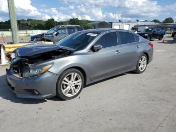  Salvage Nissan Altima